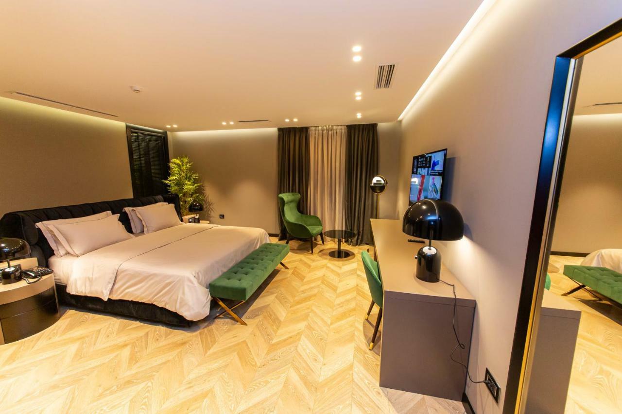 Hotel Unik Tirana Buitenkant foto