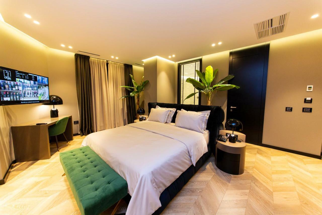 Hotel Unik Tirana Buitenkant foto