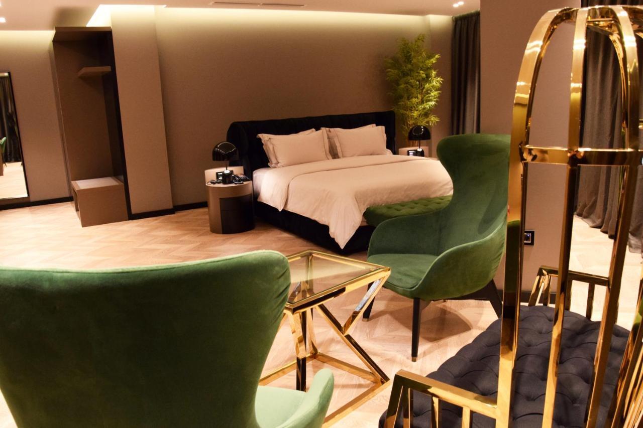 Hotel Unik Tirana Buitenkant foto